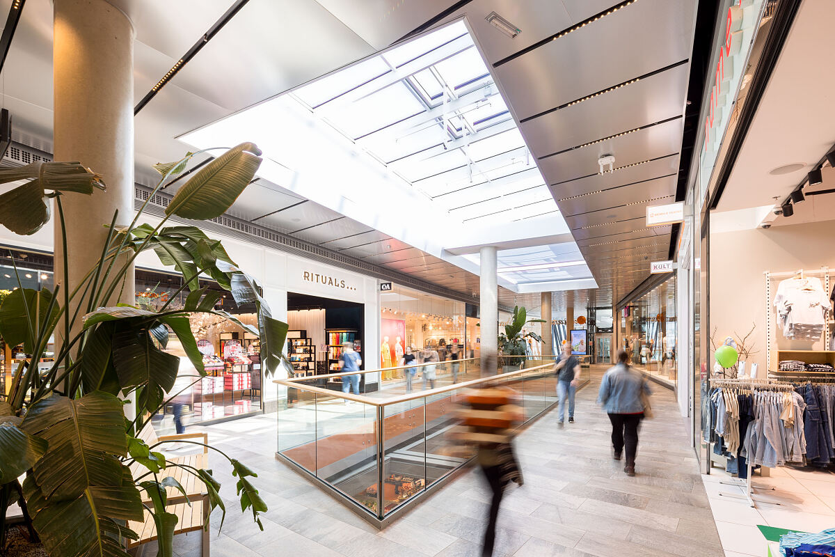 Bild 2: MARIANDL Shopping-Mall_c_Robert Fritz