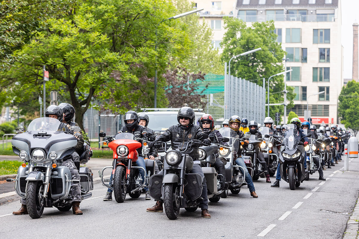 Harley-Davidson-Charity-Tour_c_Robert FRITZ